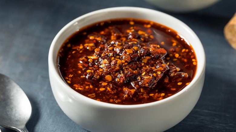 Chili crisp oil