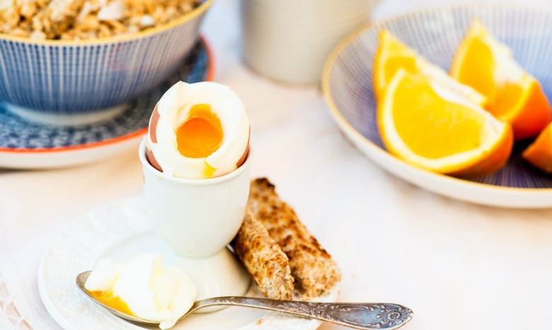 Do This at Breakfast to Stop the Urge to Snack Later in the Day
