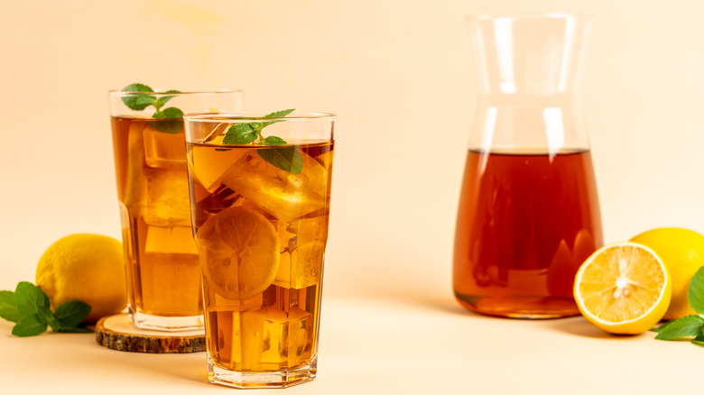 sweet tea pitcher and glasses