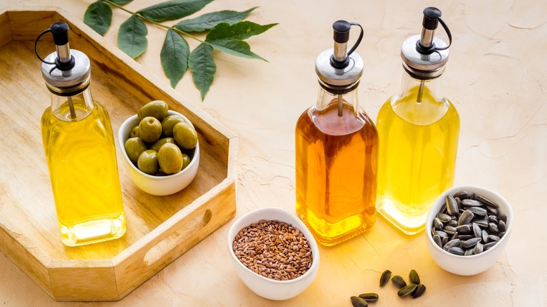 Different types of vegetable oil