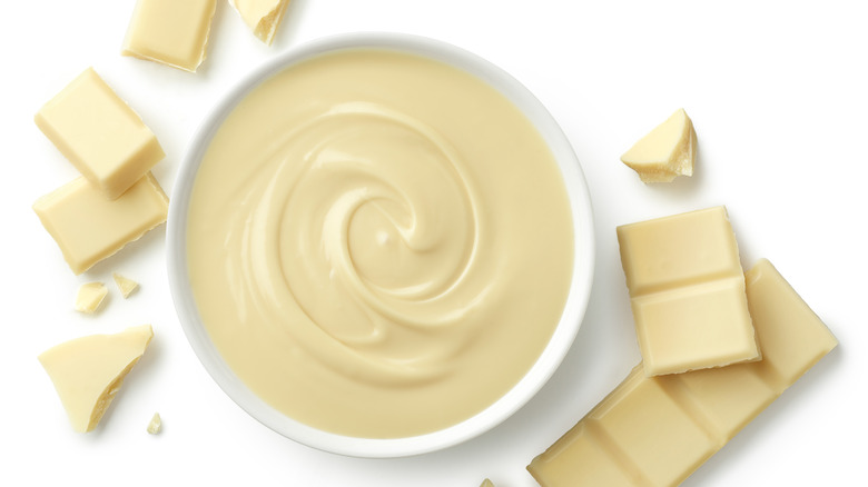white chocolate squares and bowl of melted white chocolate