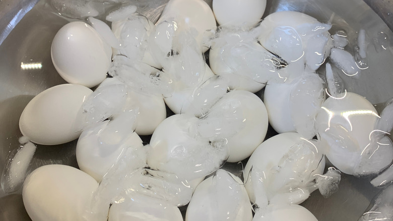 eggs in ice water