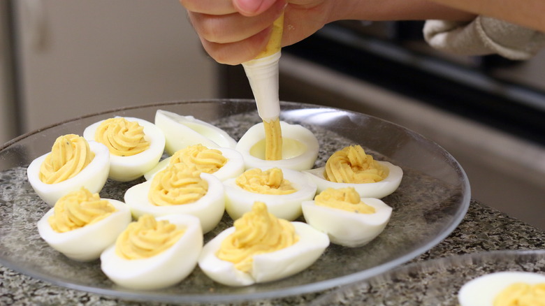piping deviled egg filling