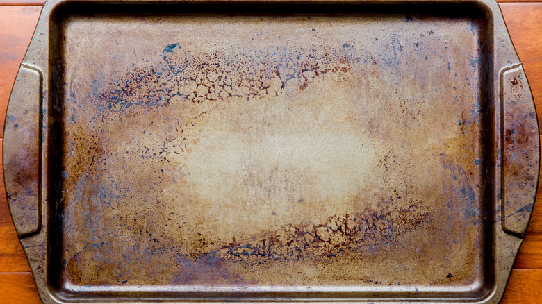 Charred oven baking tray 