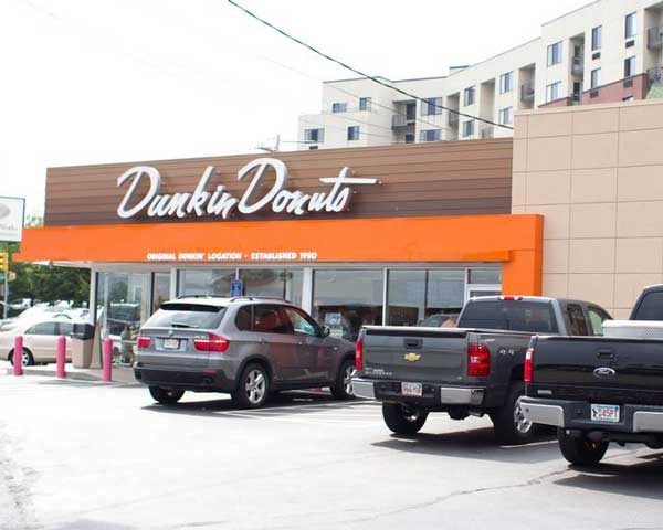 How Many Dunkin' Donuts Are There