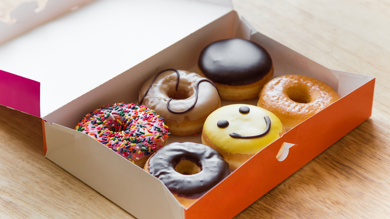 Dunkin' Donuts sign