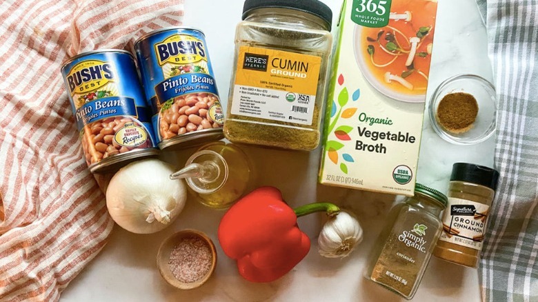 ingredients for mexican pinto beans