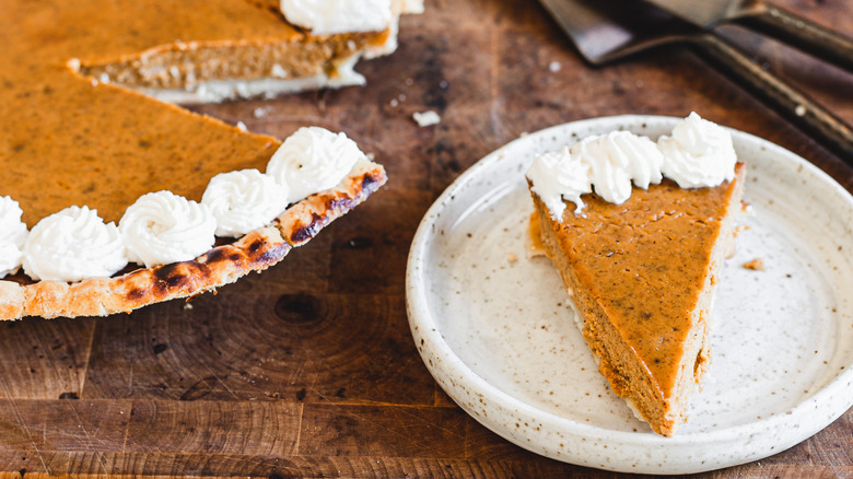 pumpkin pie slice on plate 