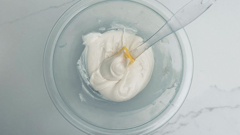 royal icing in glass bowl