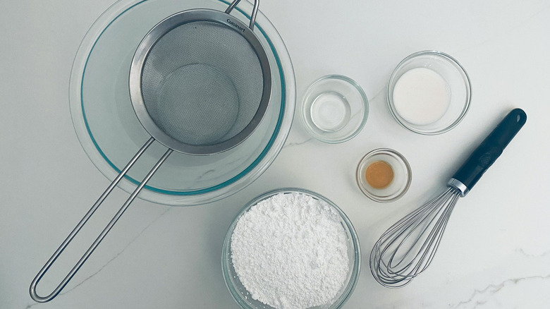 eggless royal icing ingredients