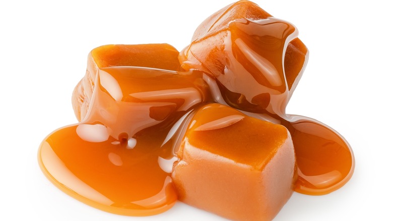 Caramel cubes melting