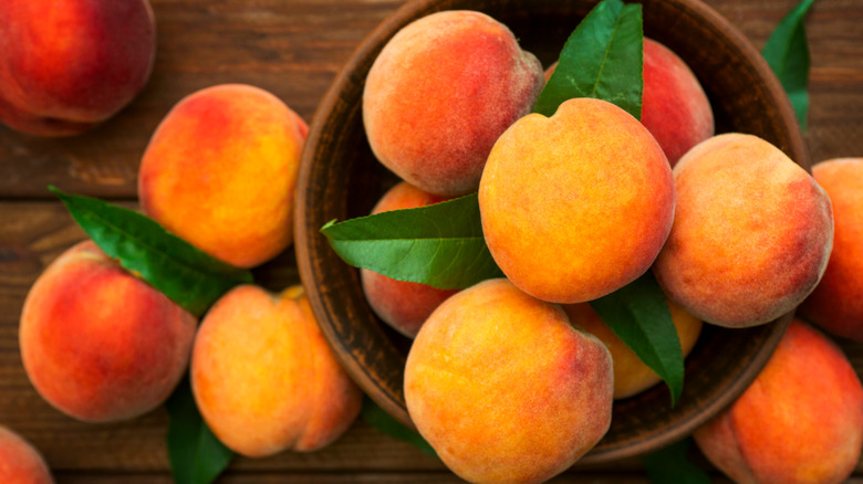 Bowl of peaches