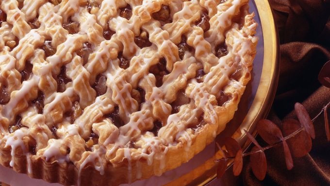 1986: Apple Nut Lattice Tart