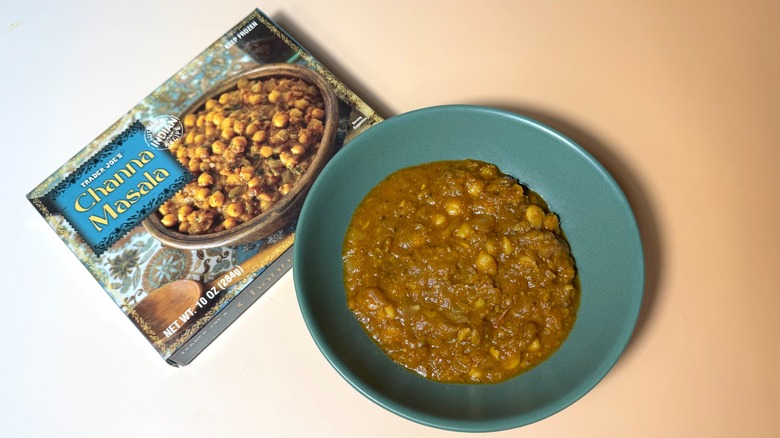 A box and bowl of Trader Joe's hanna masala