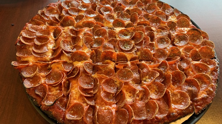 Massey's Pizza pie 