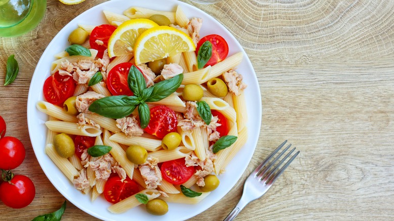 Pasta with tomatoes