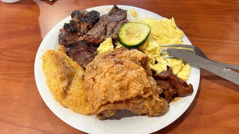 plate of food golden corral