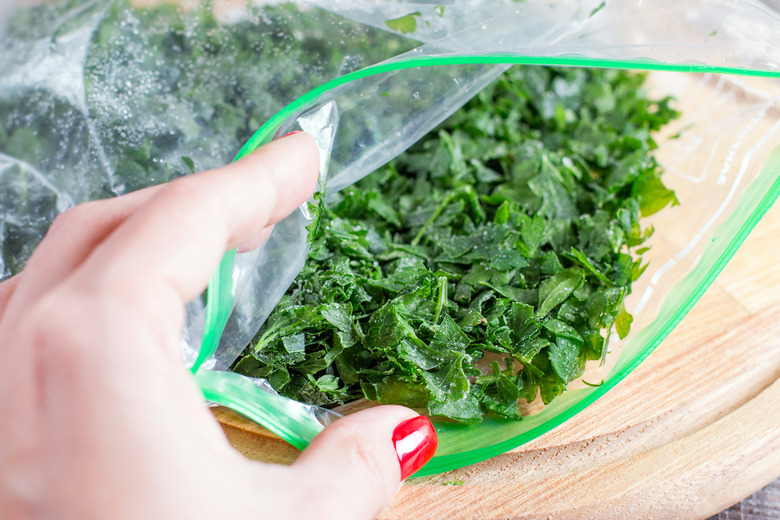 foods you should never freeze