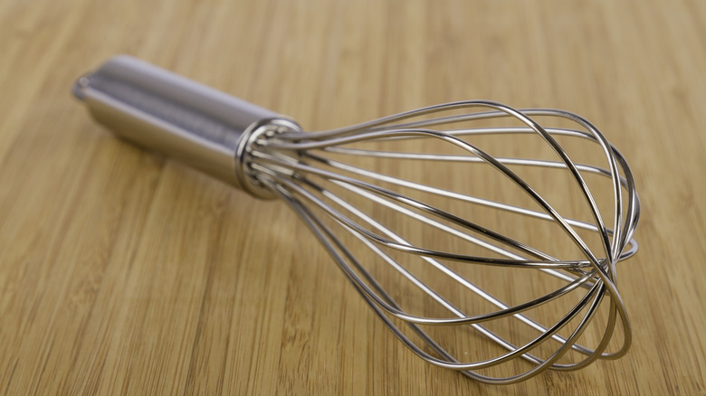 A balloon whisk