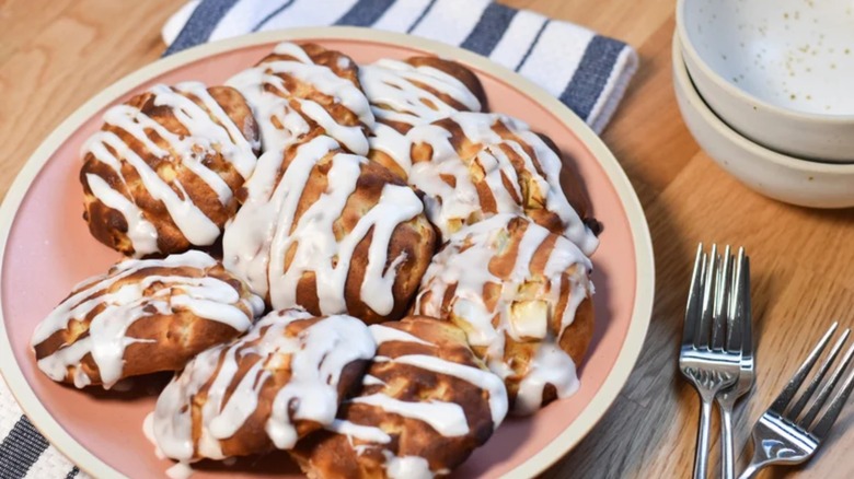 Glazed apple fritters with apples