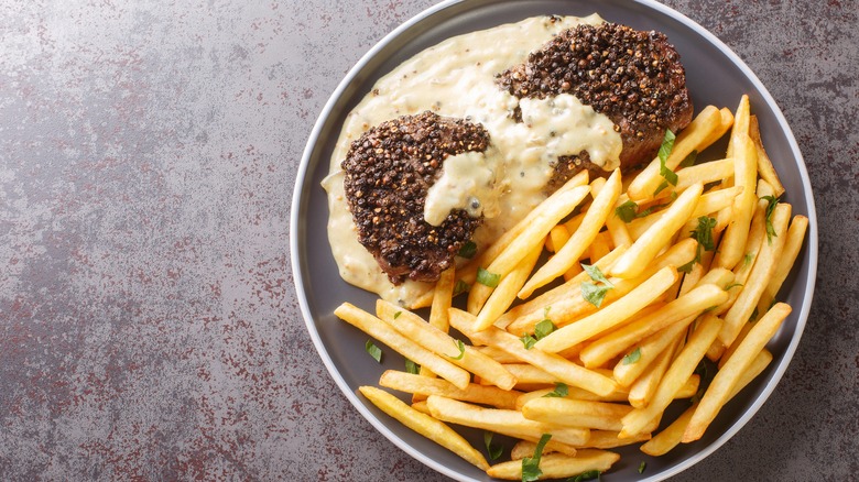 Steak au poivre with fries