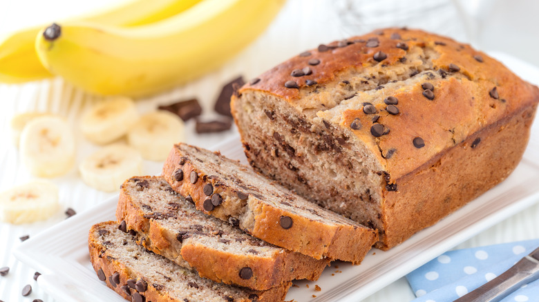 banana bread with chocolate chips
