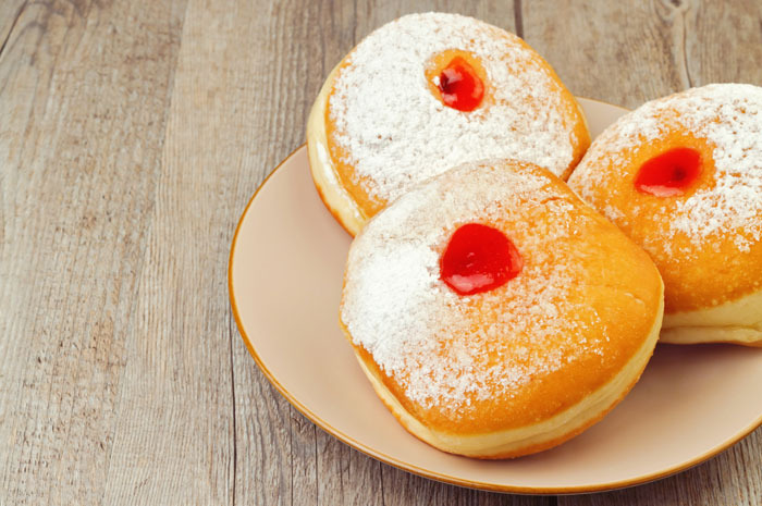 Sufganiyot: Baron Herzog Chardonnay 2013 ($15)