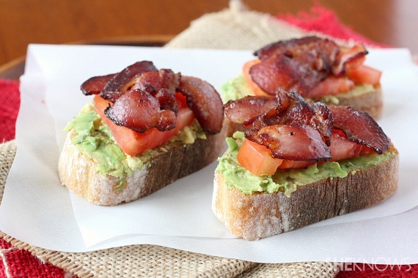 Game-Day Bacon Tomato Crostini