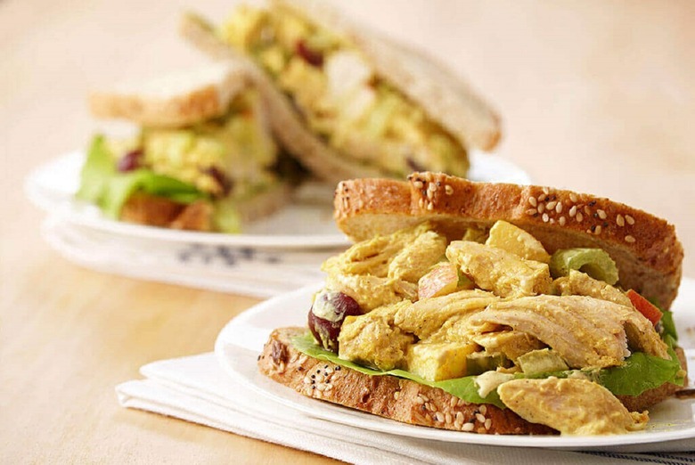 Apple and Curry Chicken Salad 
