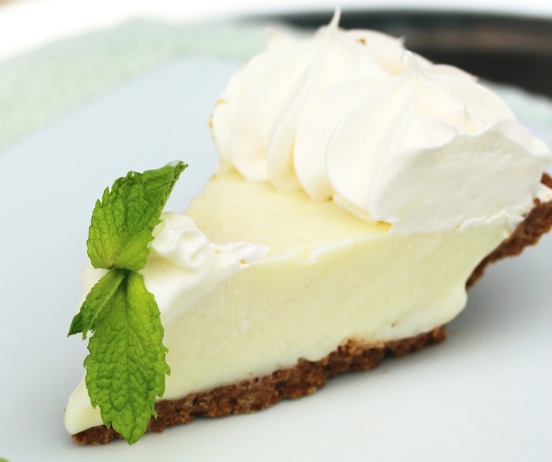 Chocolate-Crusted Key Lime Pie 