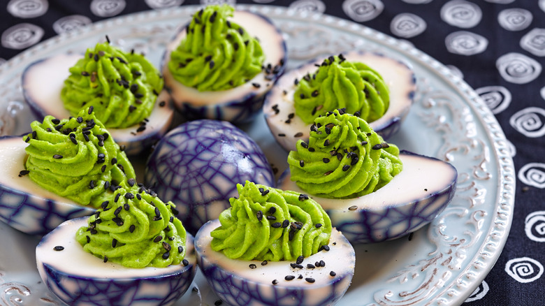 spider web deviled eggs