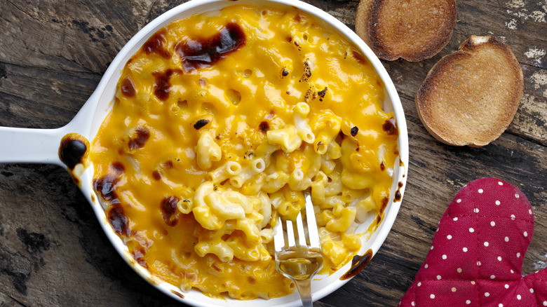 Baked macaroni and cheese