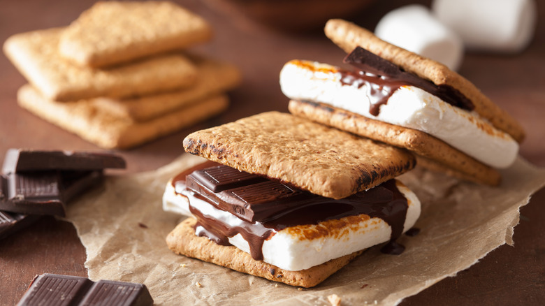 s'mores with ingredients