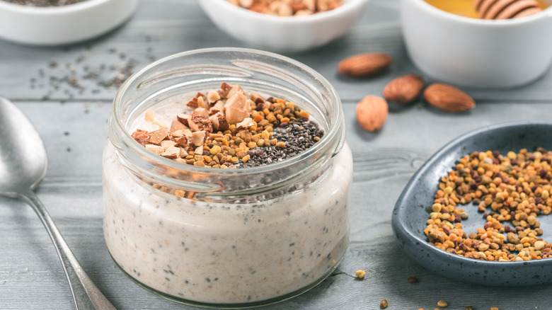 overnight oats in jar with ingredients