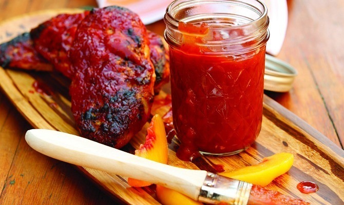 Grilled Chicken with Peach Barbecue Sauce