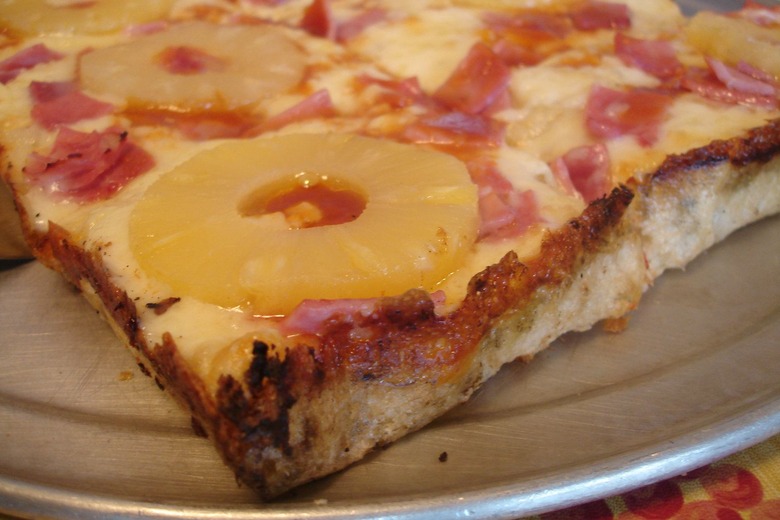 Hawaiian pizza