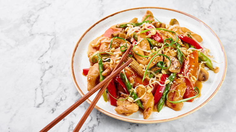 chicken chop suey