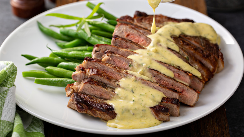 bearnaise on steak