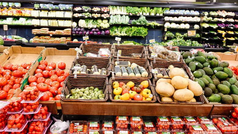 Albertsons produce in boxes