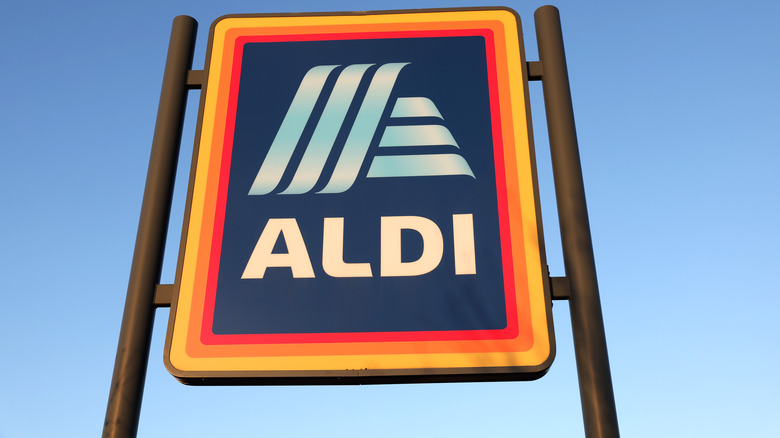 Aldi sign