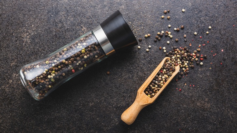 Pepper grinder and peppercorns