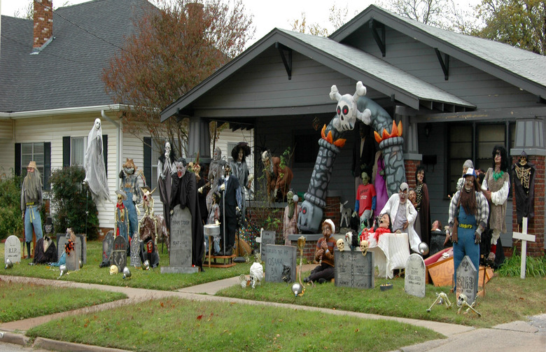 Crazy Halloween Houses