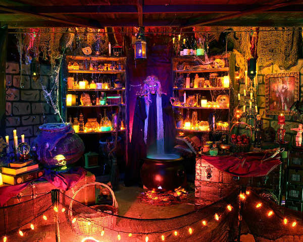 Crazy Halloween Houses