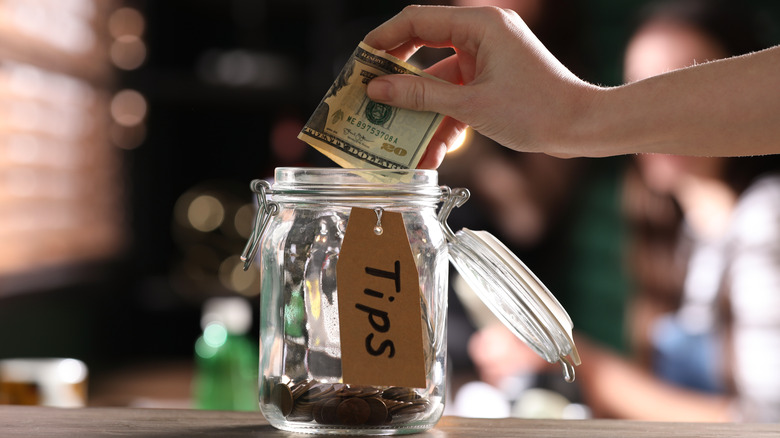 tip jar 