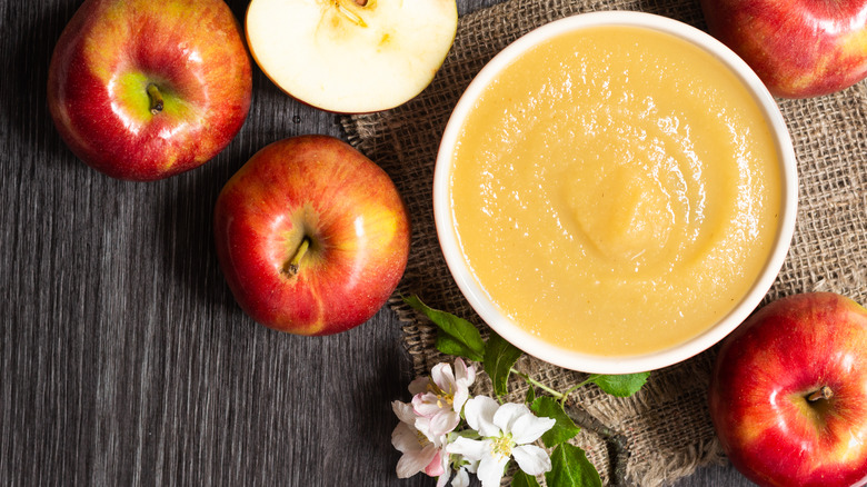 Bowl of applesauce