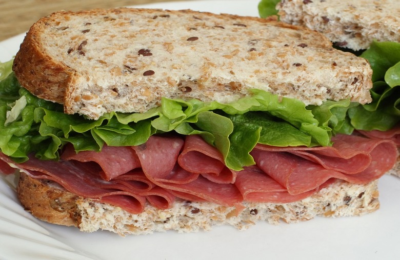 Corned beef: Refrigerator 