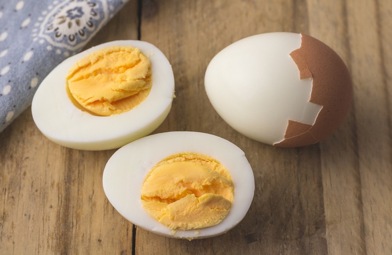 Hard-boiled eggs: Refrigerator 