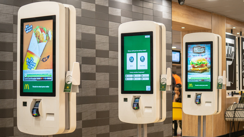 fast food kiosks awaiting orders