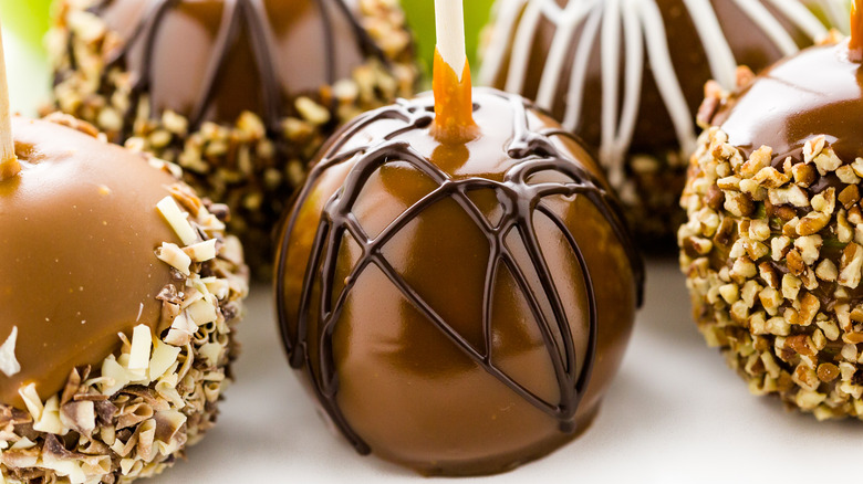 hand dipped caramel apples