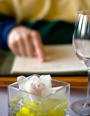 How to Navigate an Extensive Wine List